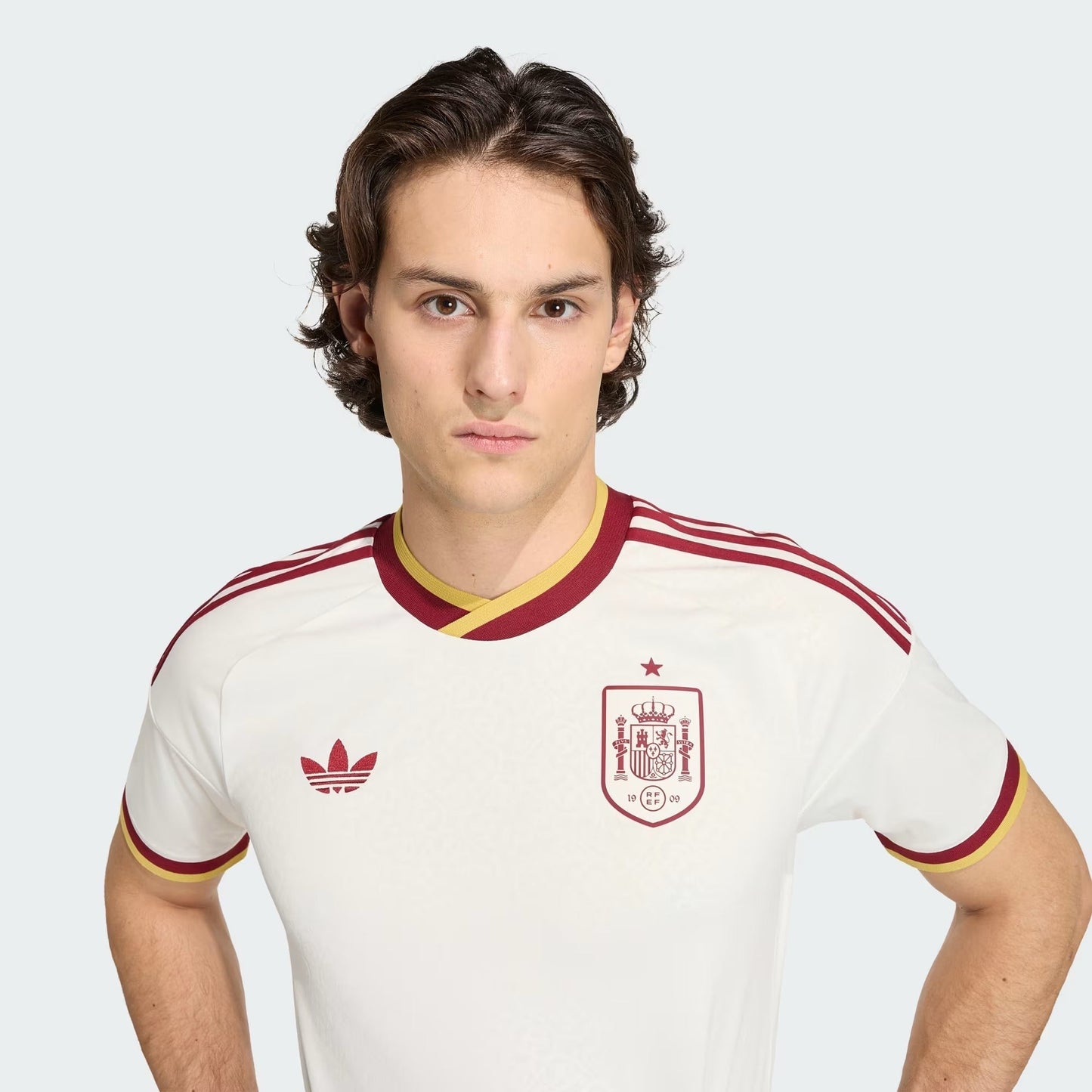 Camisa Espanha 2026/27 II - detalhe da manga