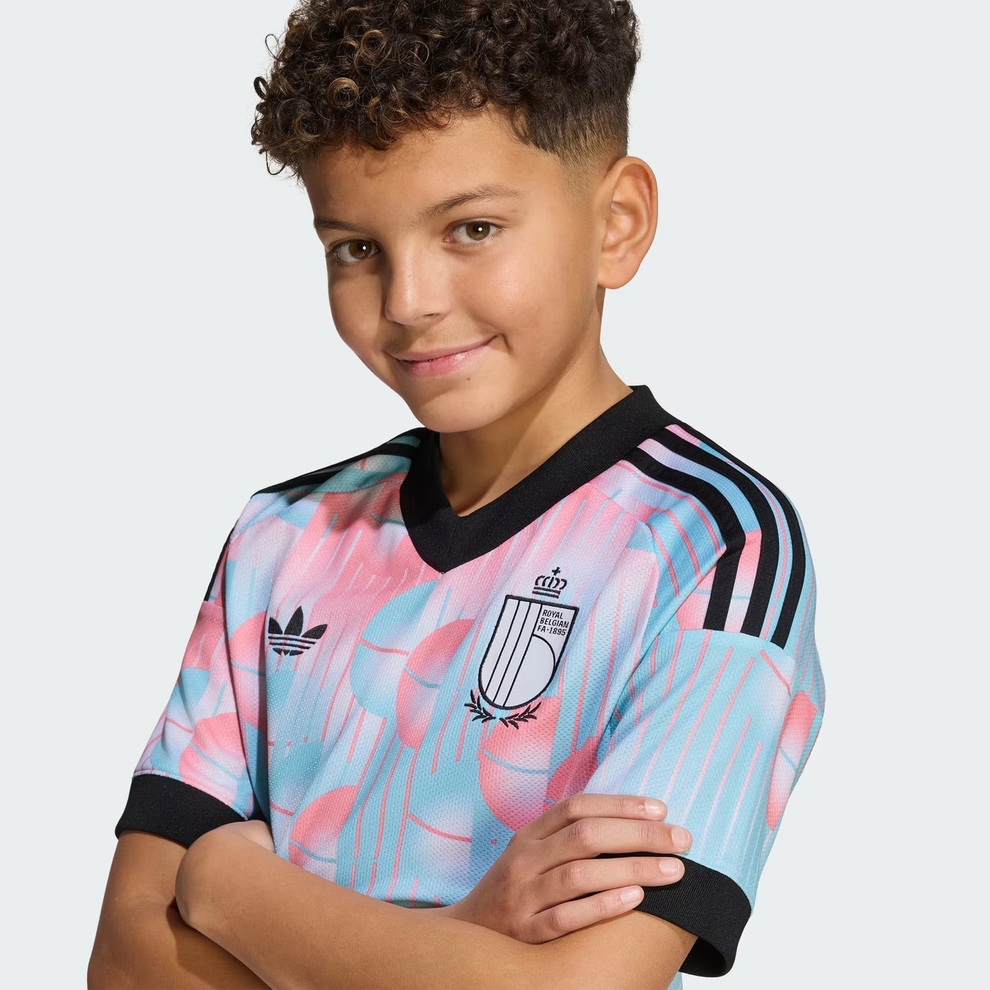 Conjunto Infantil Bélgica 2026/27 II Kit - detalhe