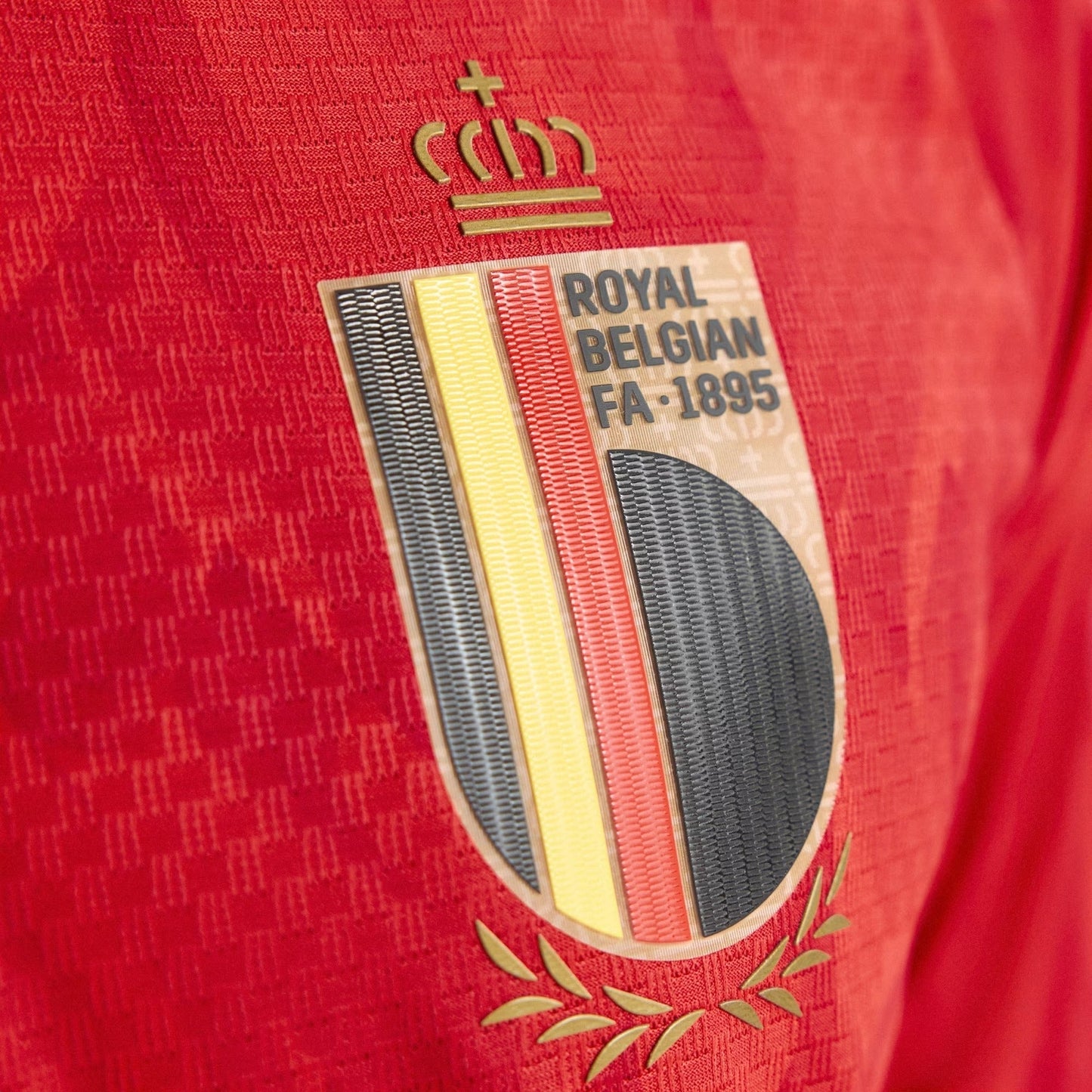 Camisa Bélgica 2026/27 I Jogador - detalhe da manga