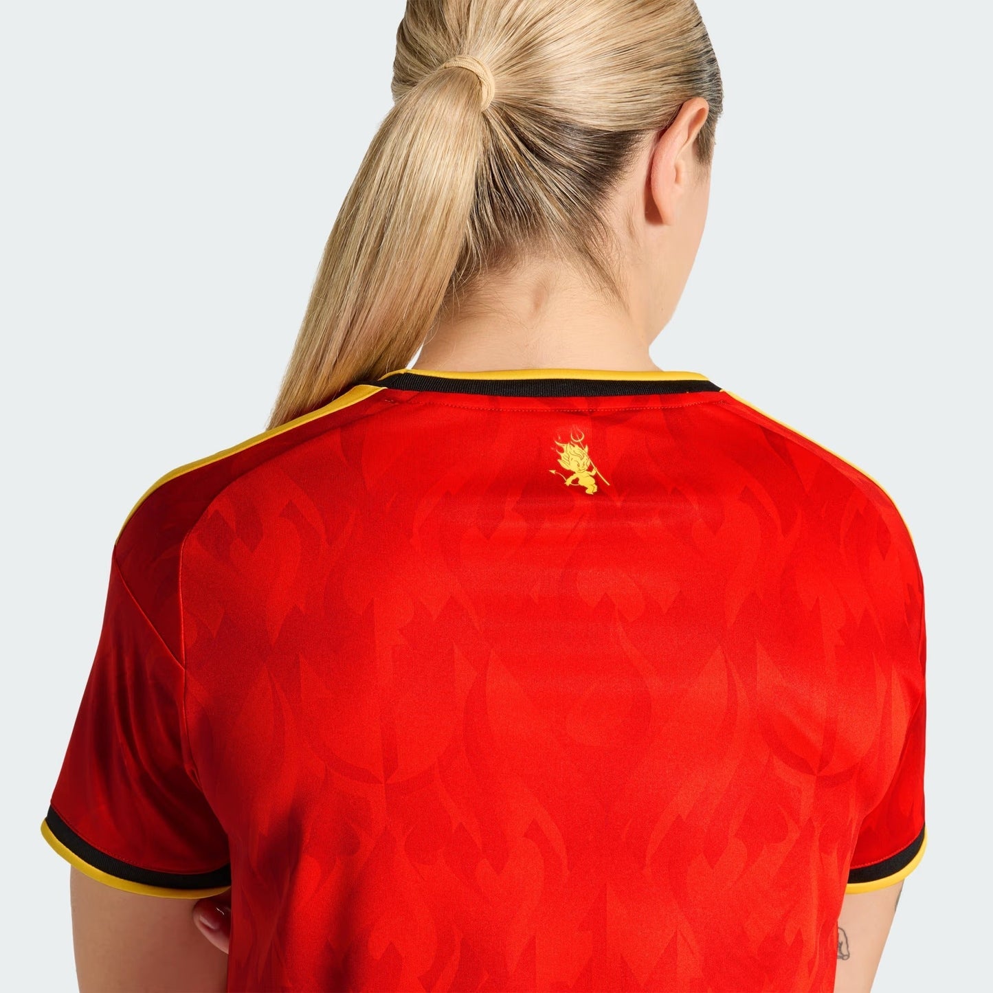 Camisa Feminina Bélgica 2026/27 I - detalhe da manga