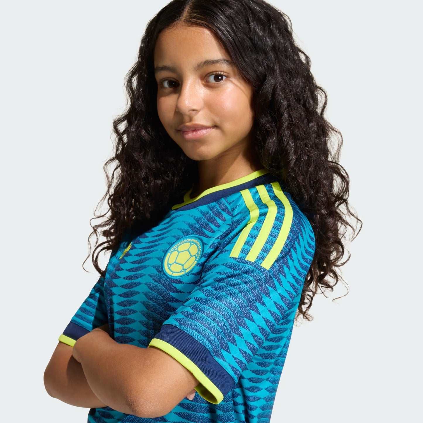 Conjunto Infantil Colômbia 2026/27 II Kit - detalhe da manga