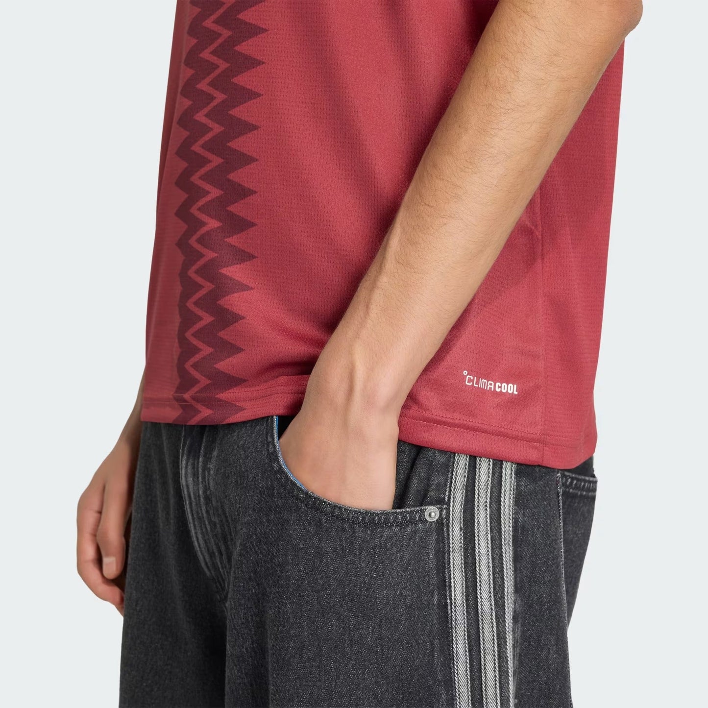 Camisa Catar 2026/27 I - detalhe da manga