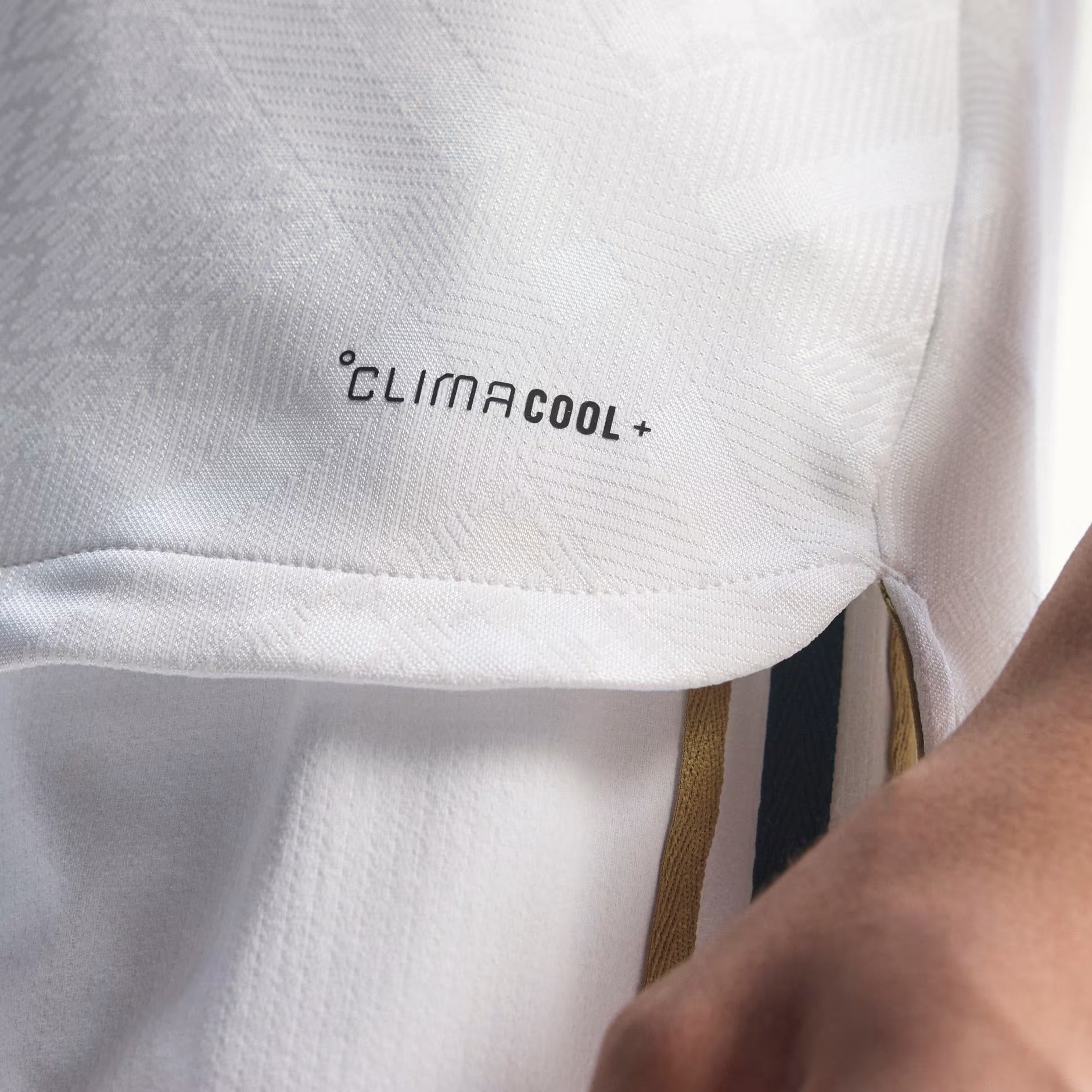 Camisa Arábia Saudita 2026/27 II Jogador - detalhe da gola