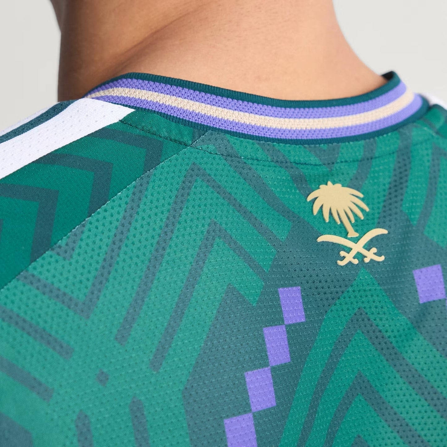 Camisa Arábia Saudita 2026/27 I Jogador - detalhe da gola