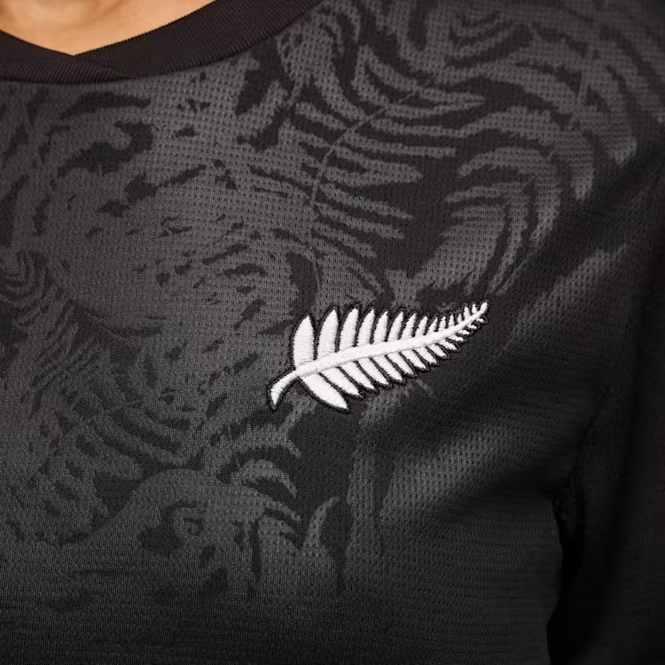 Camisa Feminina Nova Zelândia 2026/27 I - detalhe da manga
