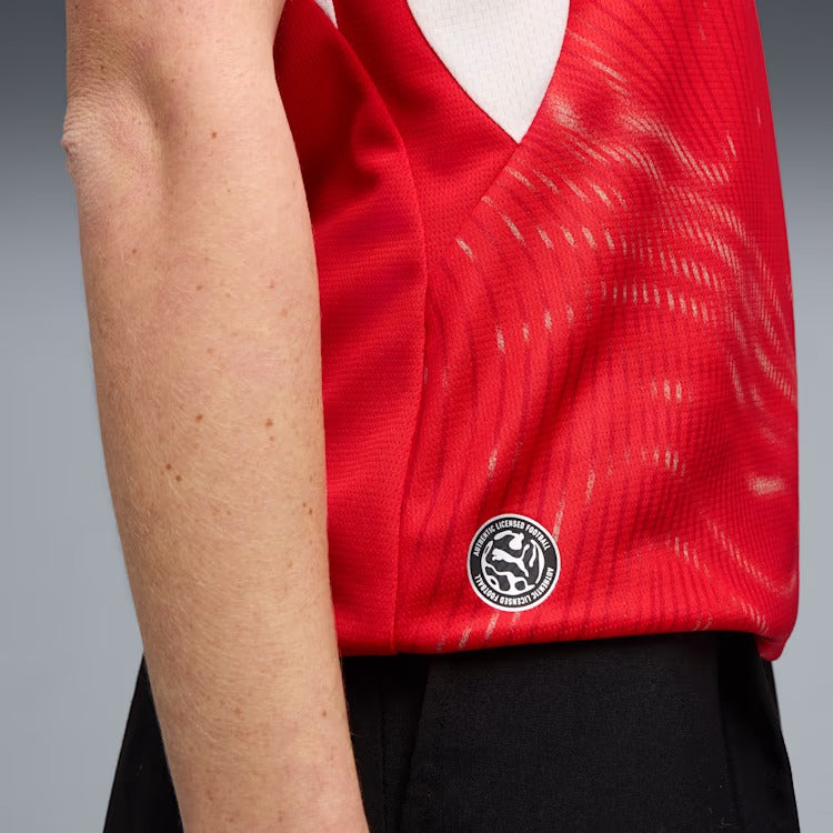 Camisa Feminina Suíça 2026/27 I - detalhe da gola