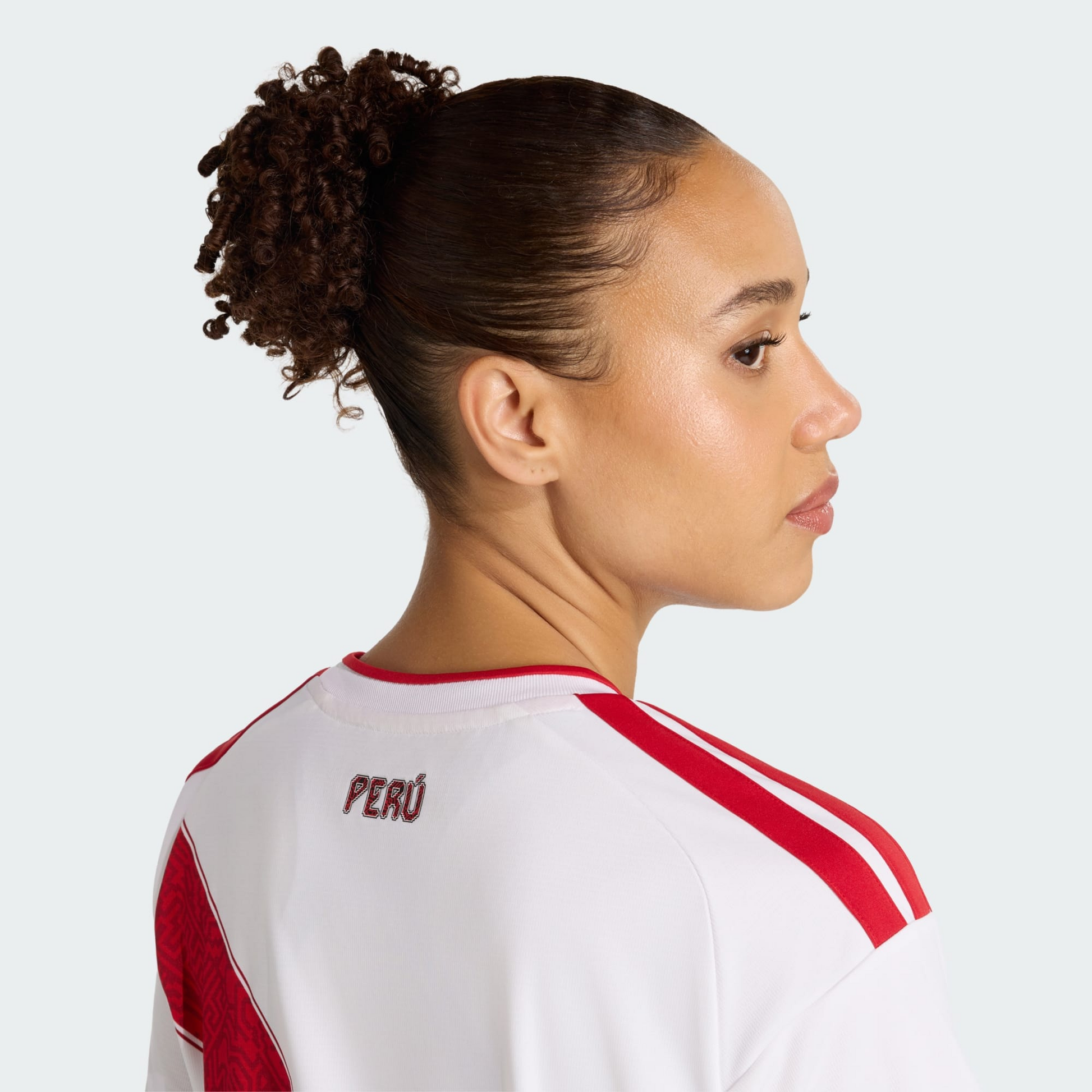 Camisa Feminina Peru 2026/27 I - detalhe da manga