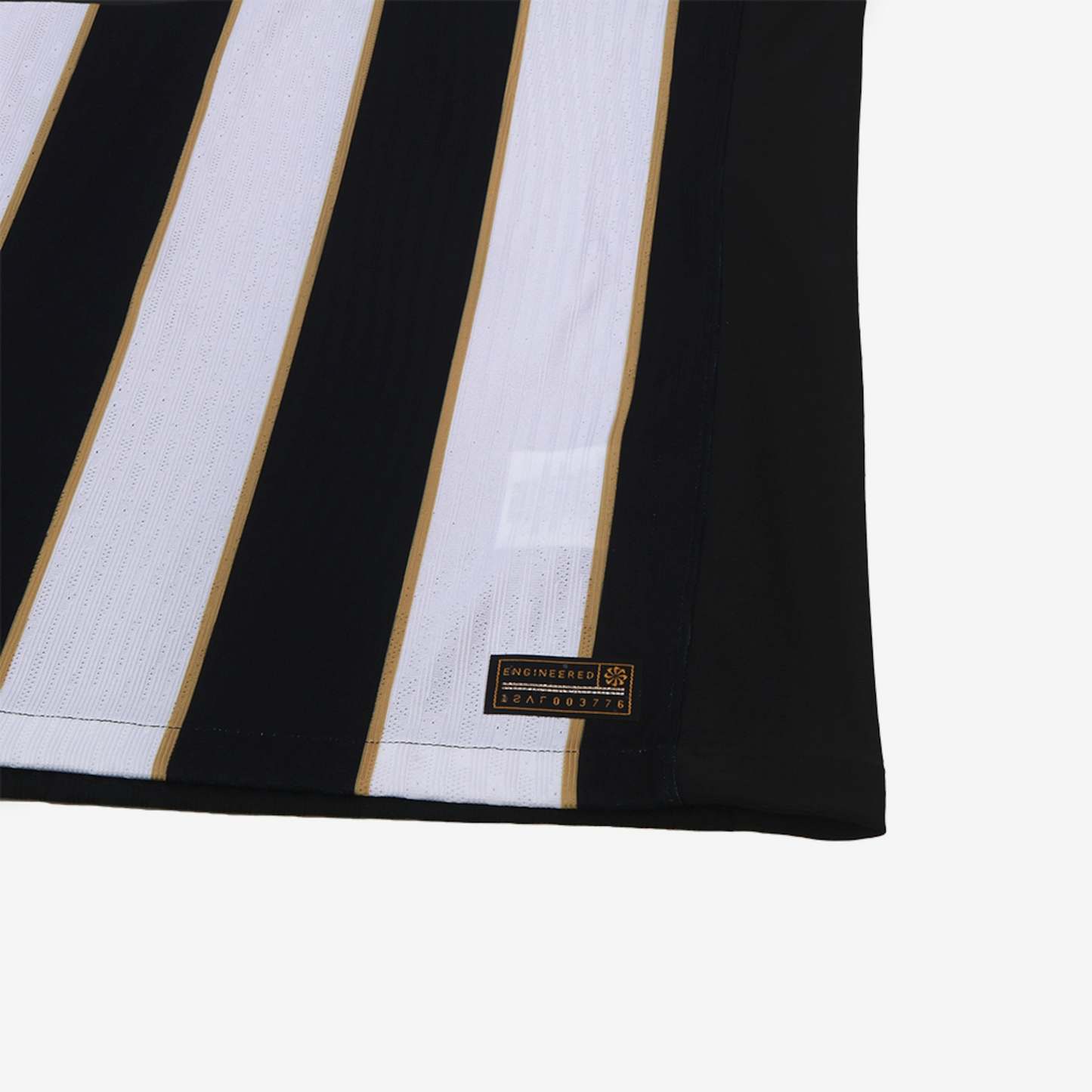Camisa Atlético Mineiro 2026/27 I Jogador - detalhe da manga