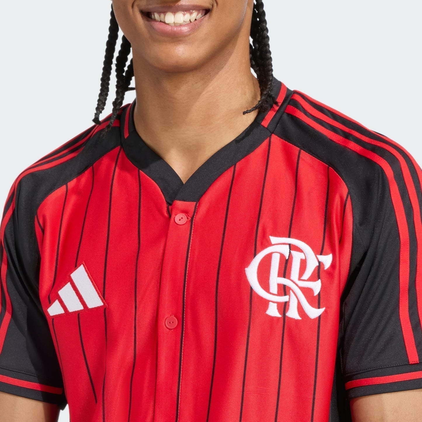 Camisa Adidas Flamengo 2025/26 US Pack - detalhe da manga