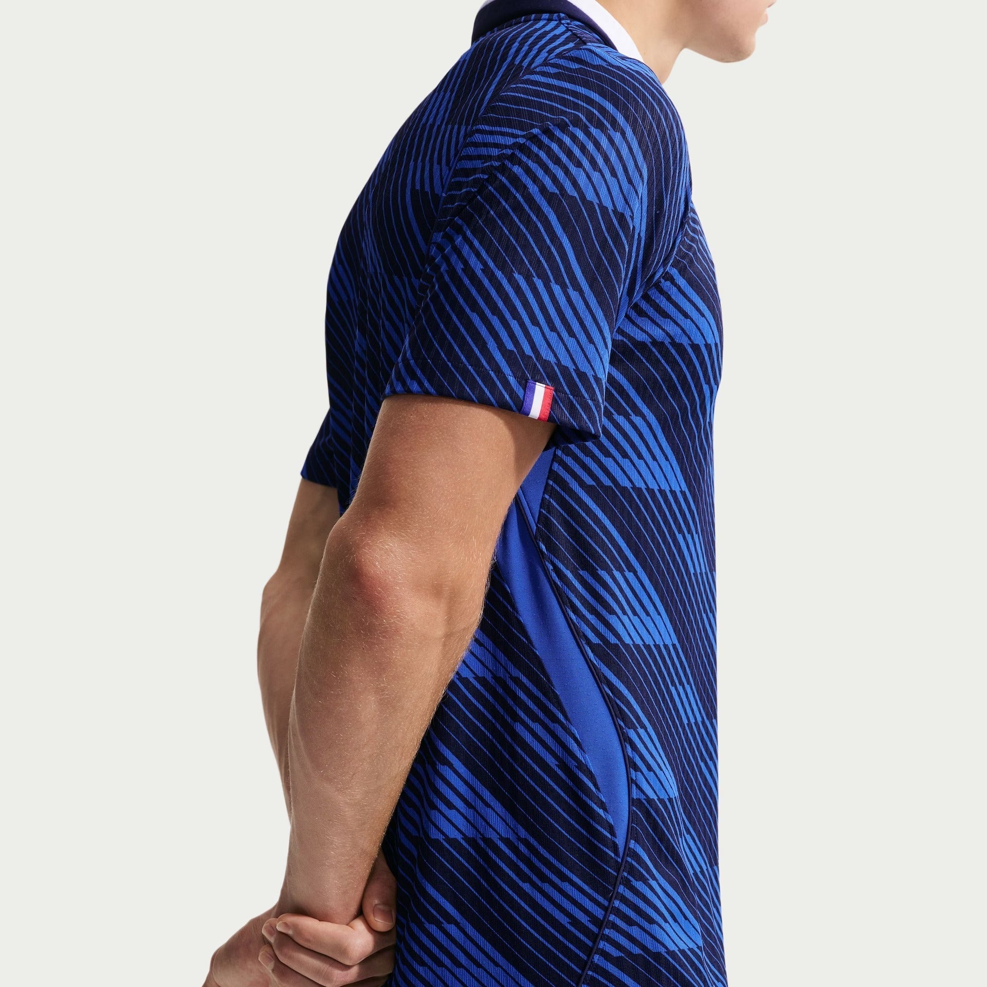 Camisa França 2026/27 I - etiqueta