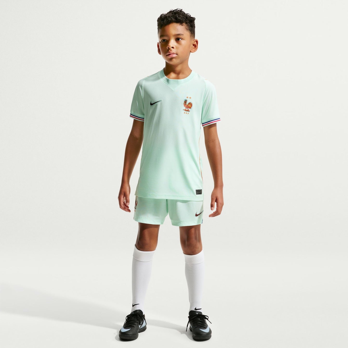 Conjunto Infantil França 2026/27 II Kit - detalhe