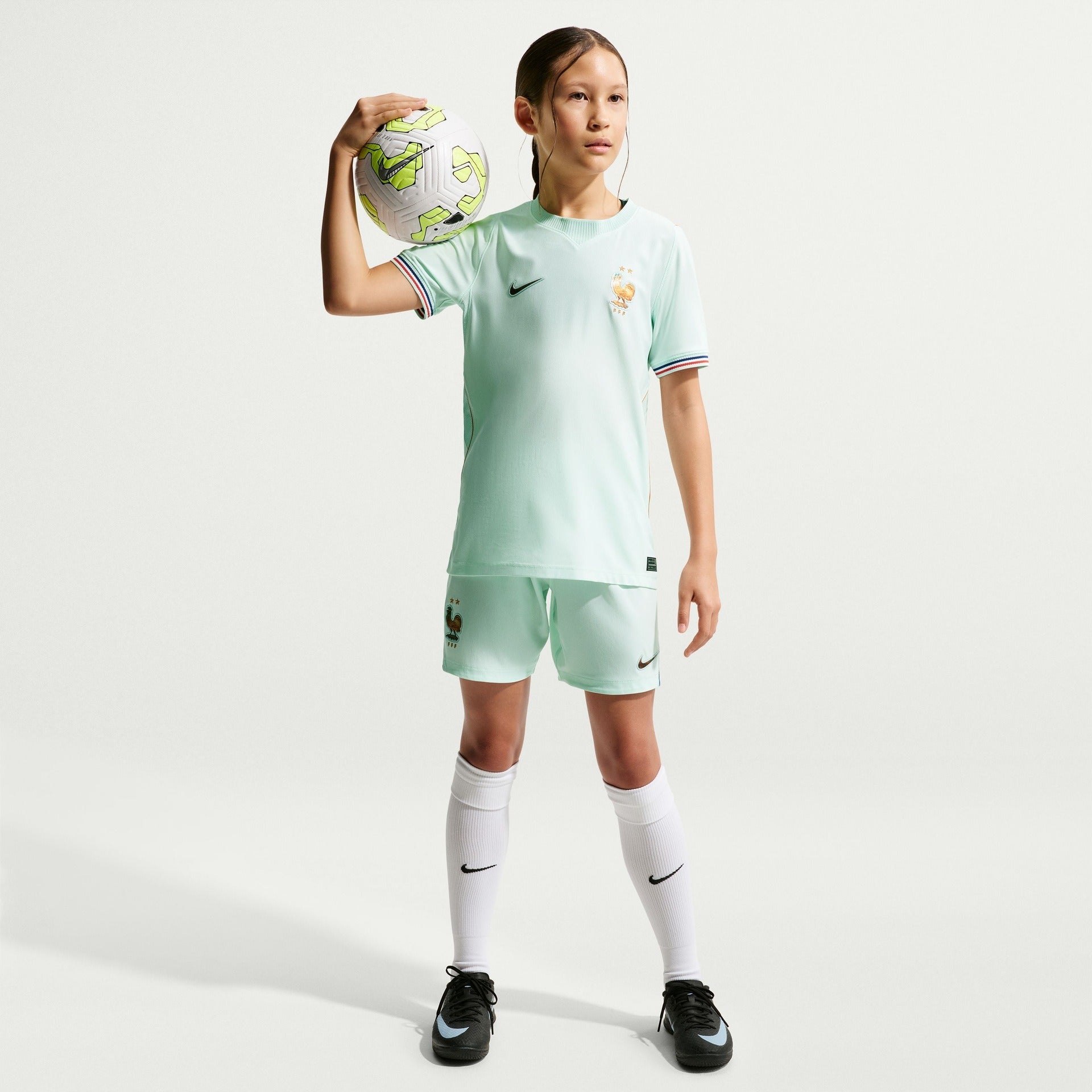 Conjunto Infantil França 2026/27 II Kit - etiqueta