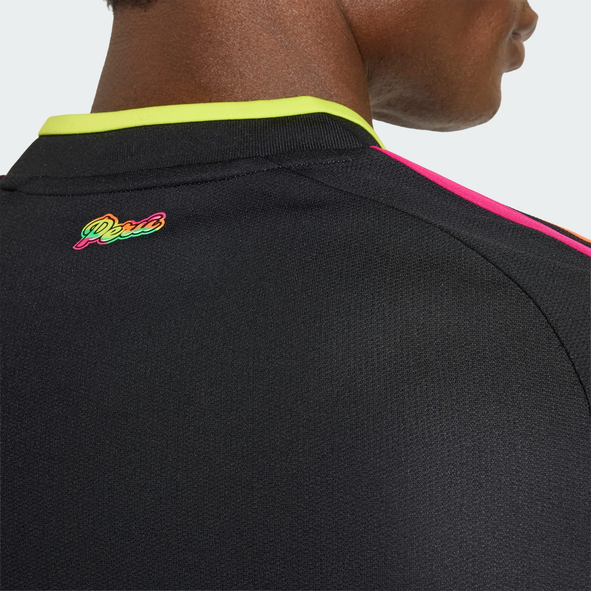 Camisa Adidas Peru 2026/27 II - detalhe