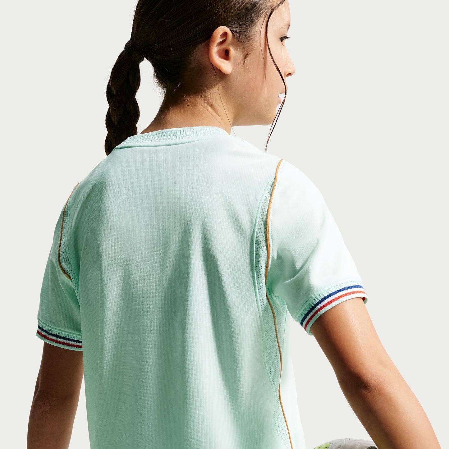 Conjunto Infantil França 2026/27 II Kit - detalhe da gola