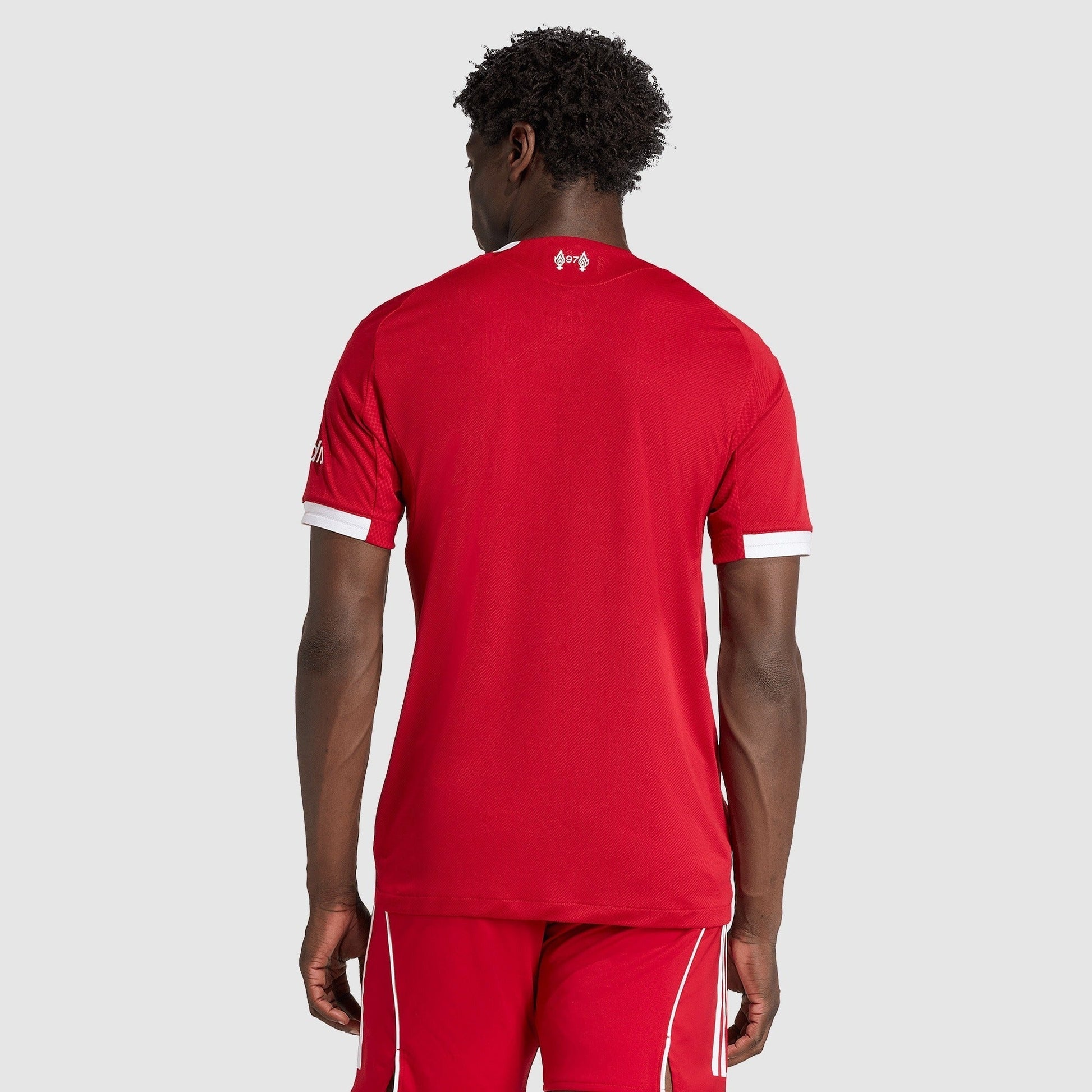 Camisa adidas Liverpool 2025/26 I Jogador - detalhe