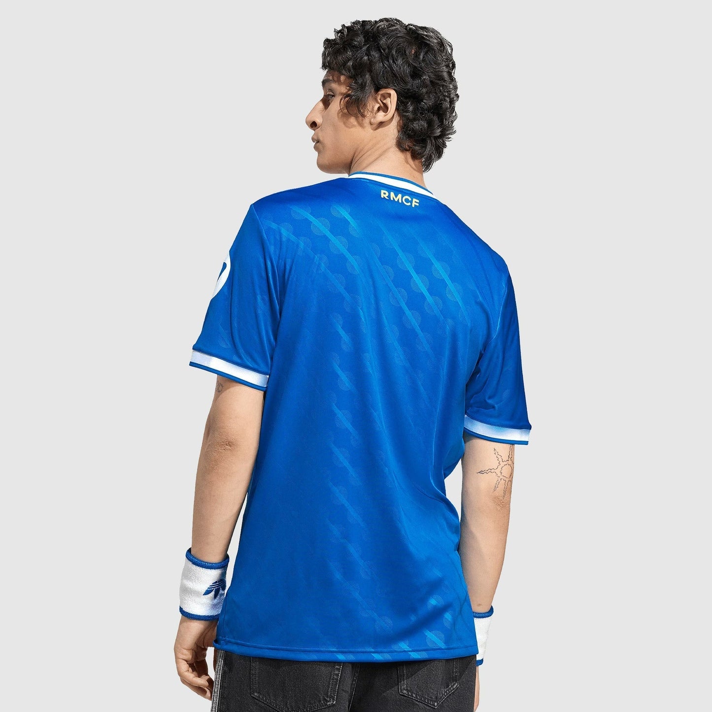 Camisa Adidas Real Madrid 2025/26 III - detalhe da gola