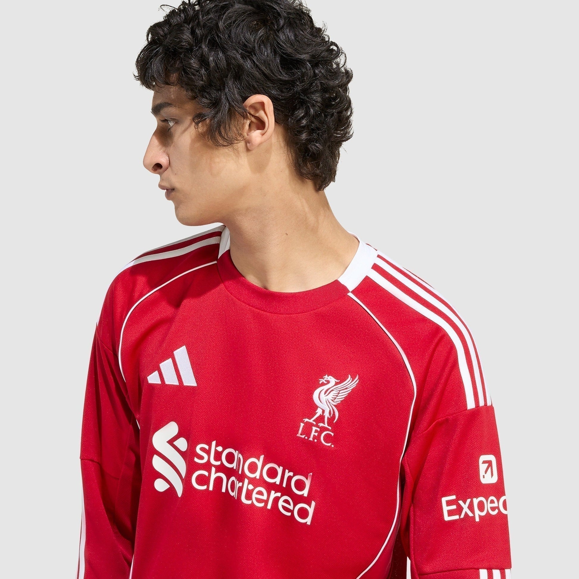 Camisa adidas Liverpool 2025/26 I Manga Longa - detalhe da gola