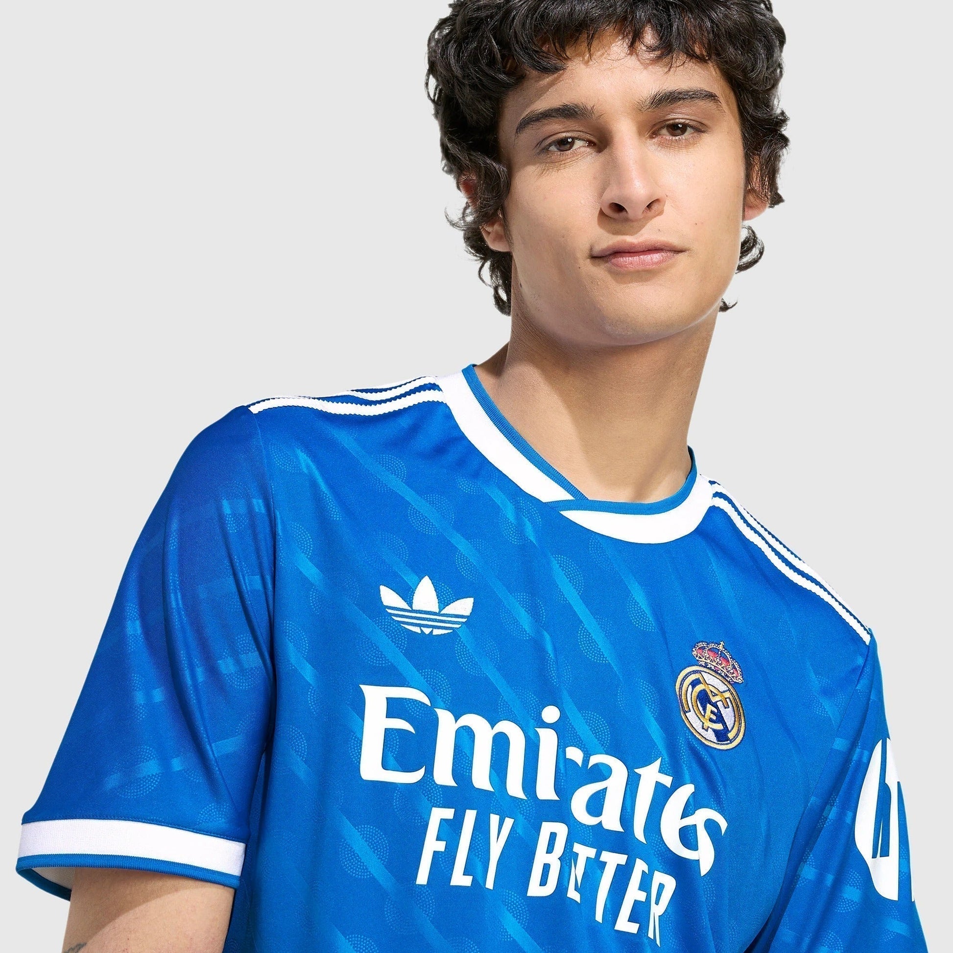Camisa Adidas Real Madrid 2025/26 III - detalhe