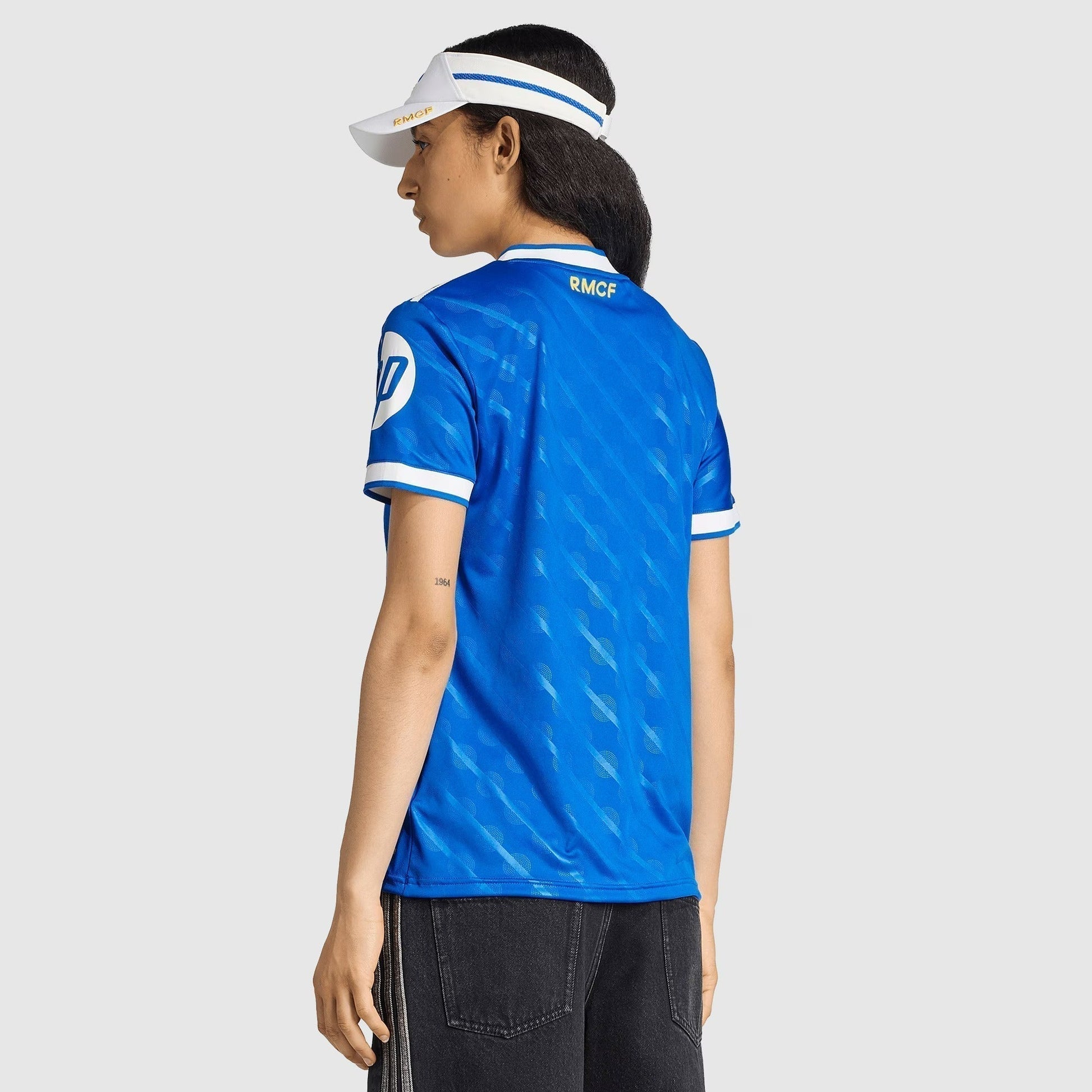 Camisa Feminina Adidas Real Madrid 2025/26 III - detalhe da gola