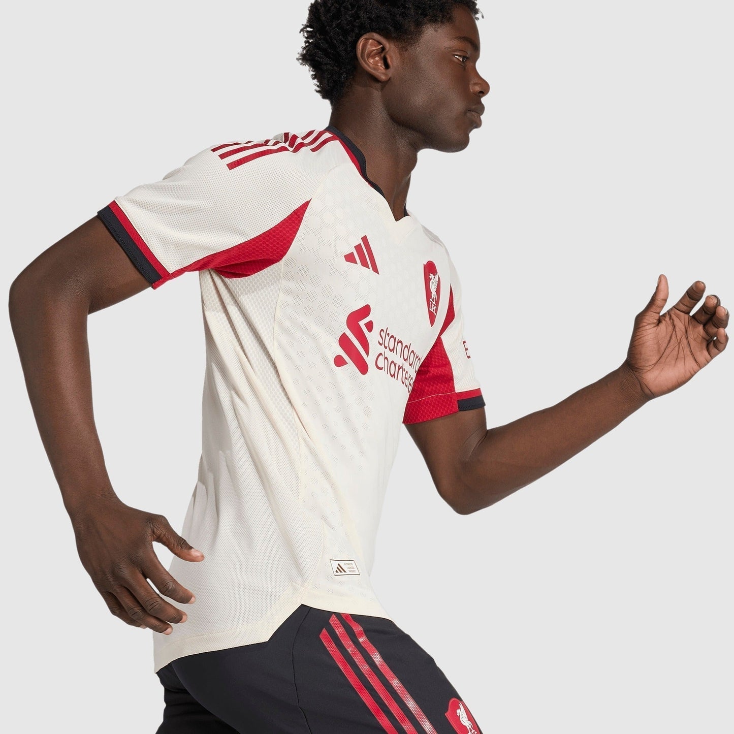 Camisa adidas Liverpool 2025/26 II Jogador - detalhe da gola