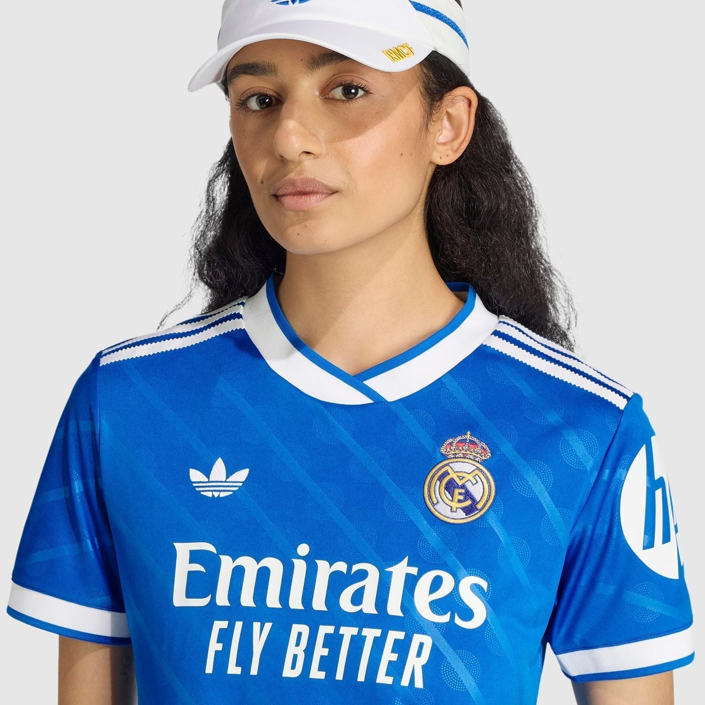 Camisa Feminina Adidas Real Madrid 2025/26 III - vista traseira