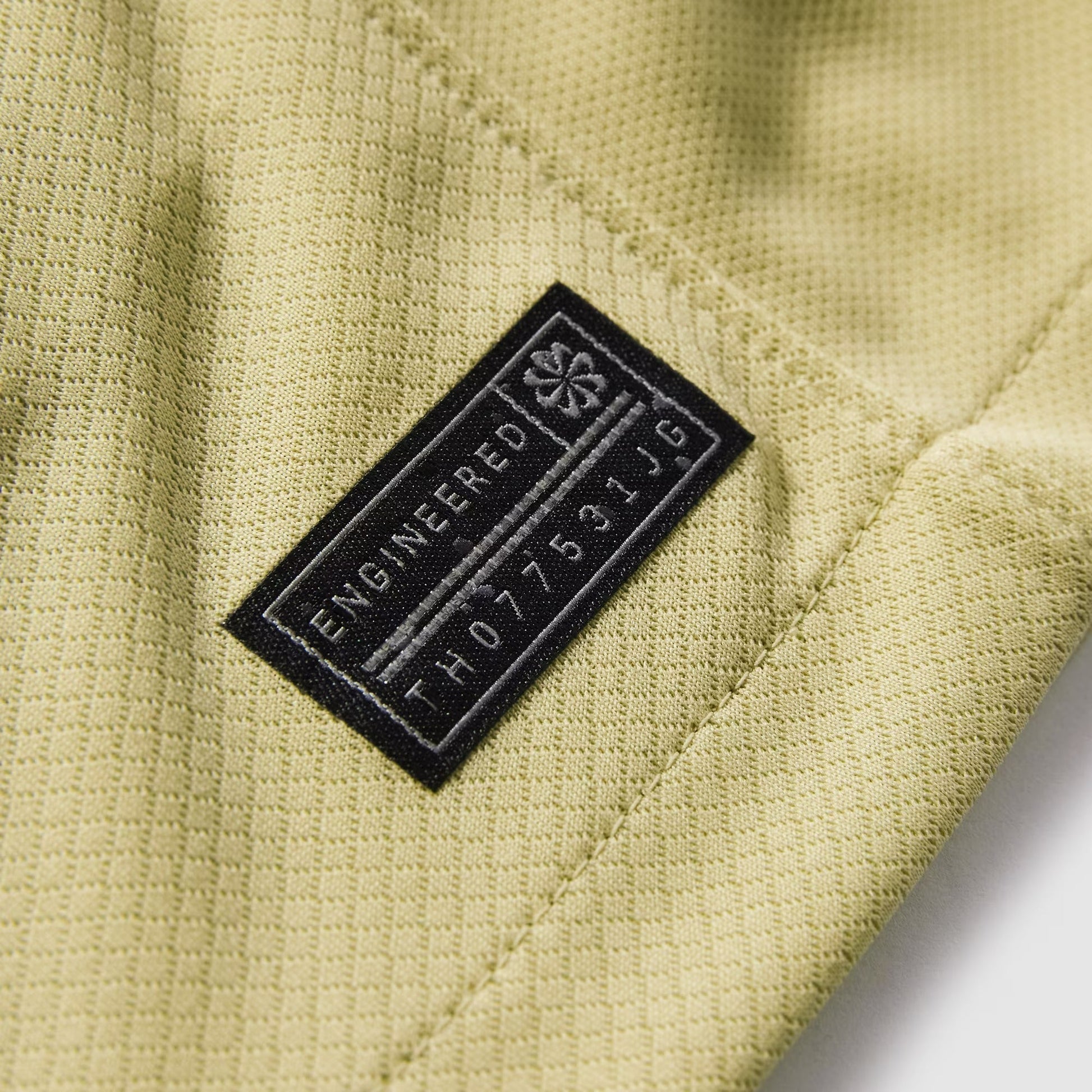 Camisa Feminina Nike Barcelona 2025/26 II - detalhe da gola