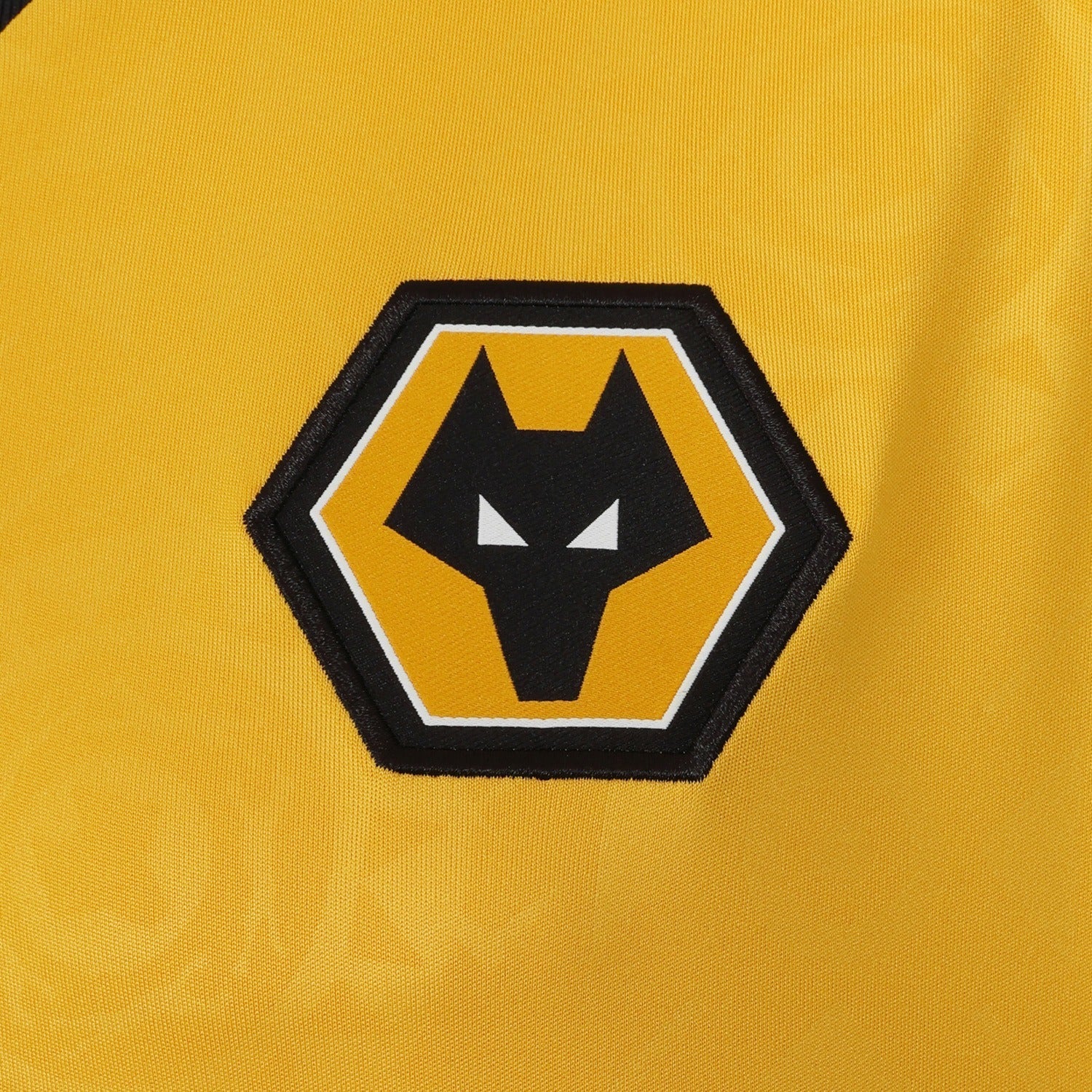 Camisa Feminina Wolves 2025/26 I - detalhe da gola