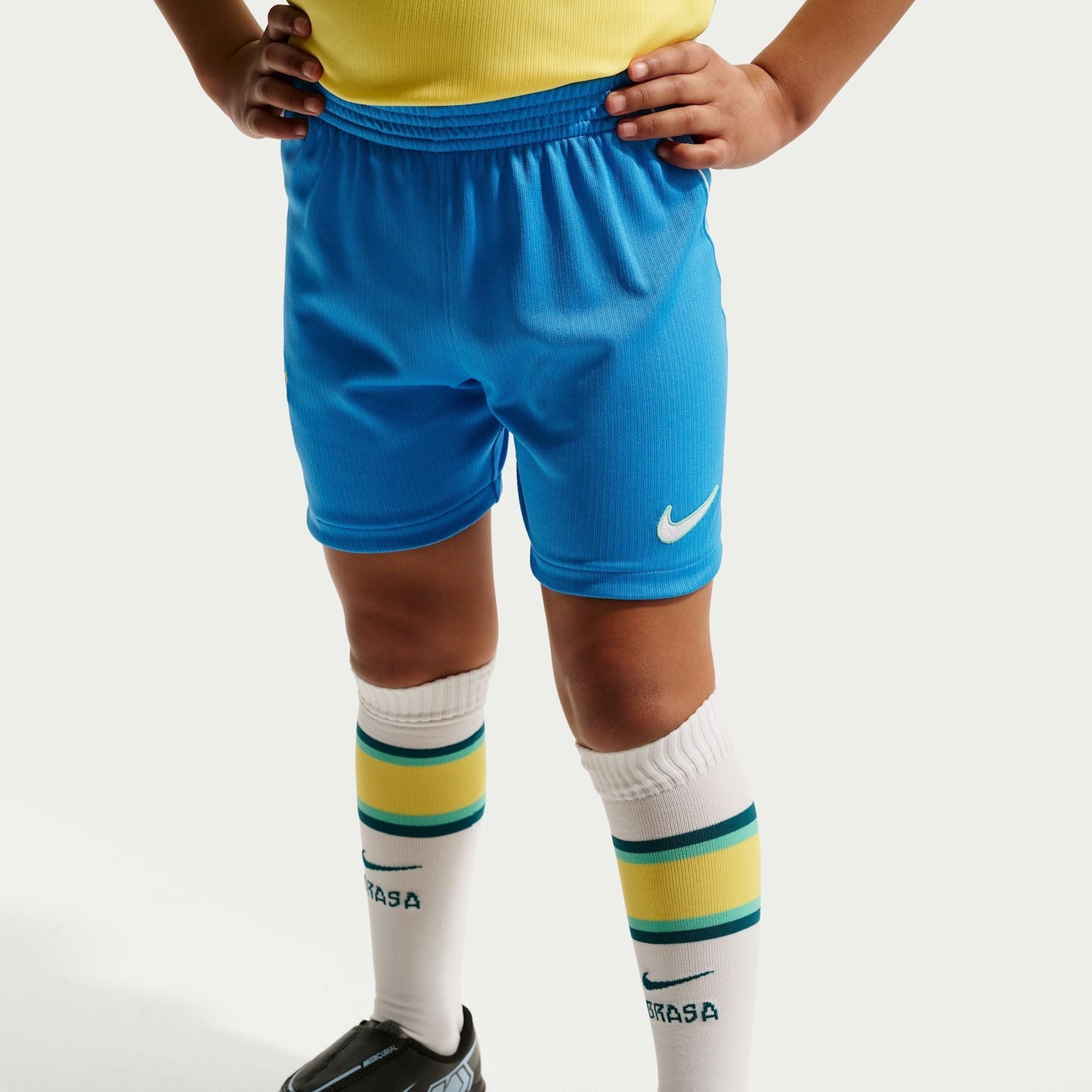 Conjunto Infantil Seleção Brasileira 2026/27 I - detalhe da gola