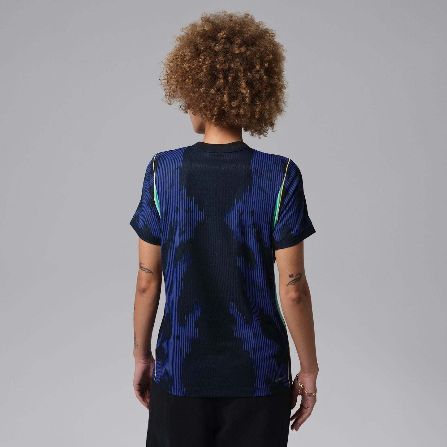 Camisa Feminina Seleção Brasileira 2026/27 II - vista traseira